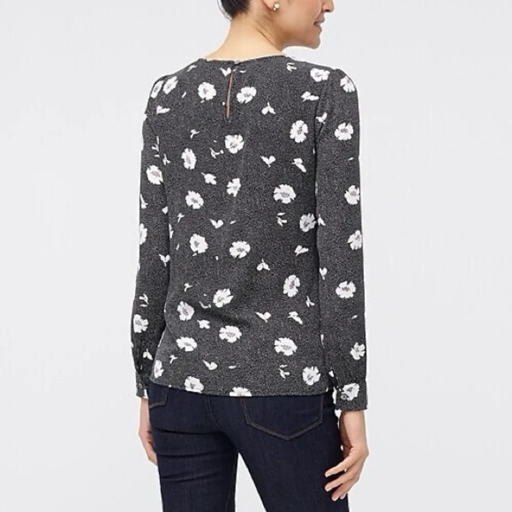 J. Crew •approx measurements•